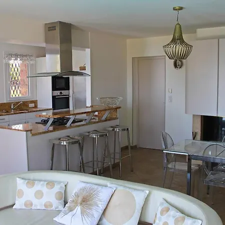 4 Bed 4 Bath Villa W Sea Views & Infinity Pool וילה *